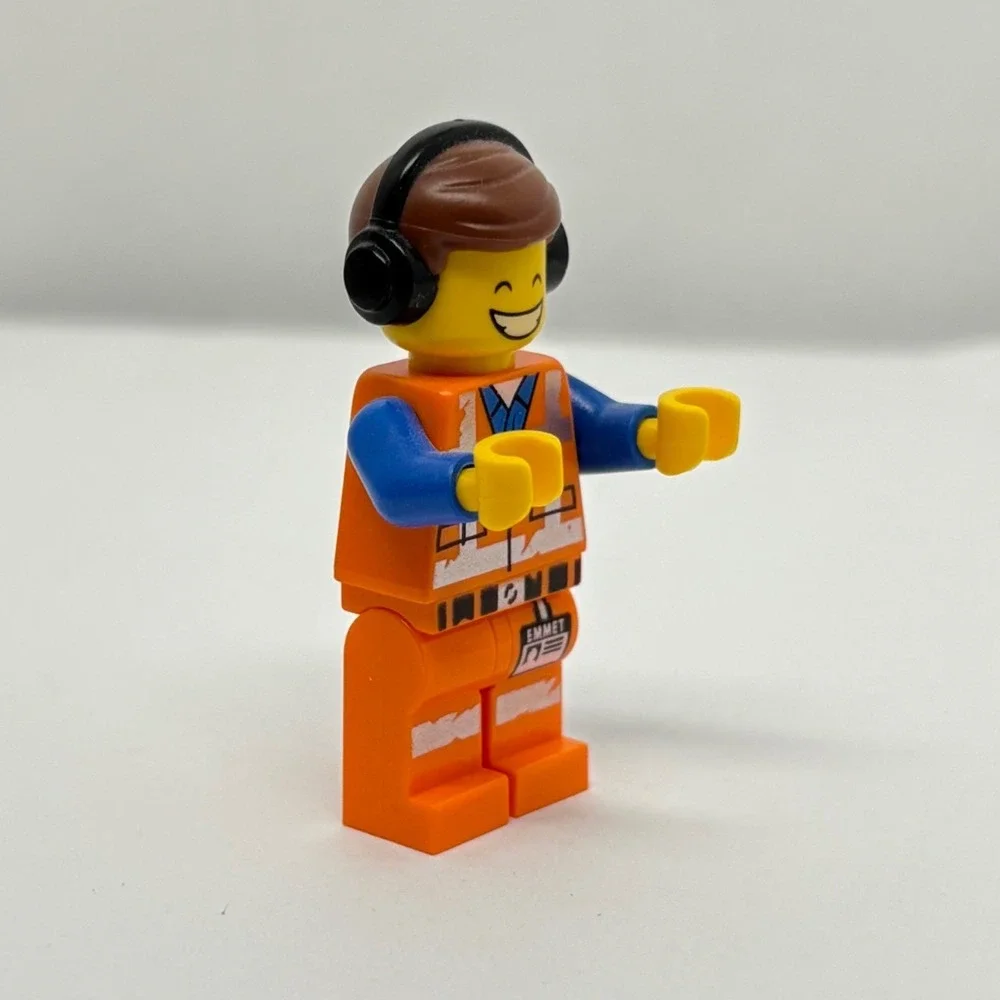LEGO Movie 2 Awesome Remix Emmet Minifigure with Headphones The LEGO Movie